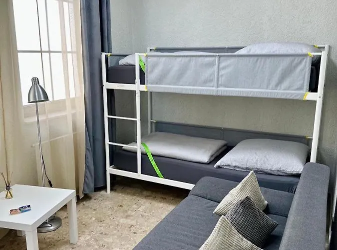 Neuwertiges Mit Schnellem Wlan, Glasfaser, Kostenlose Privatparkplatz Auch Fuer Transporter Geeignet R2 * Freiberg am Neckar